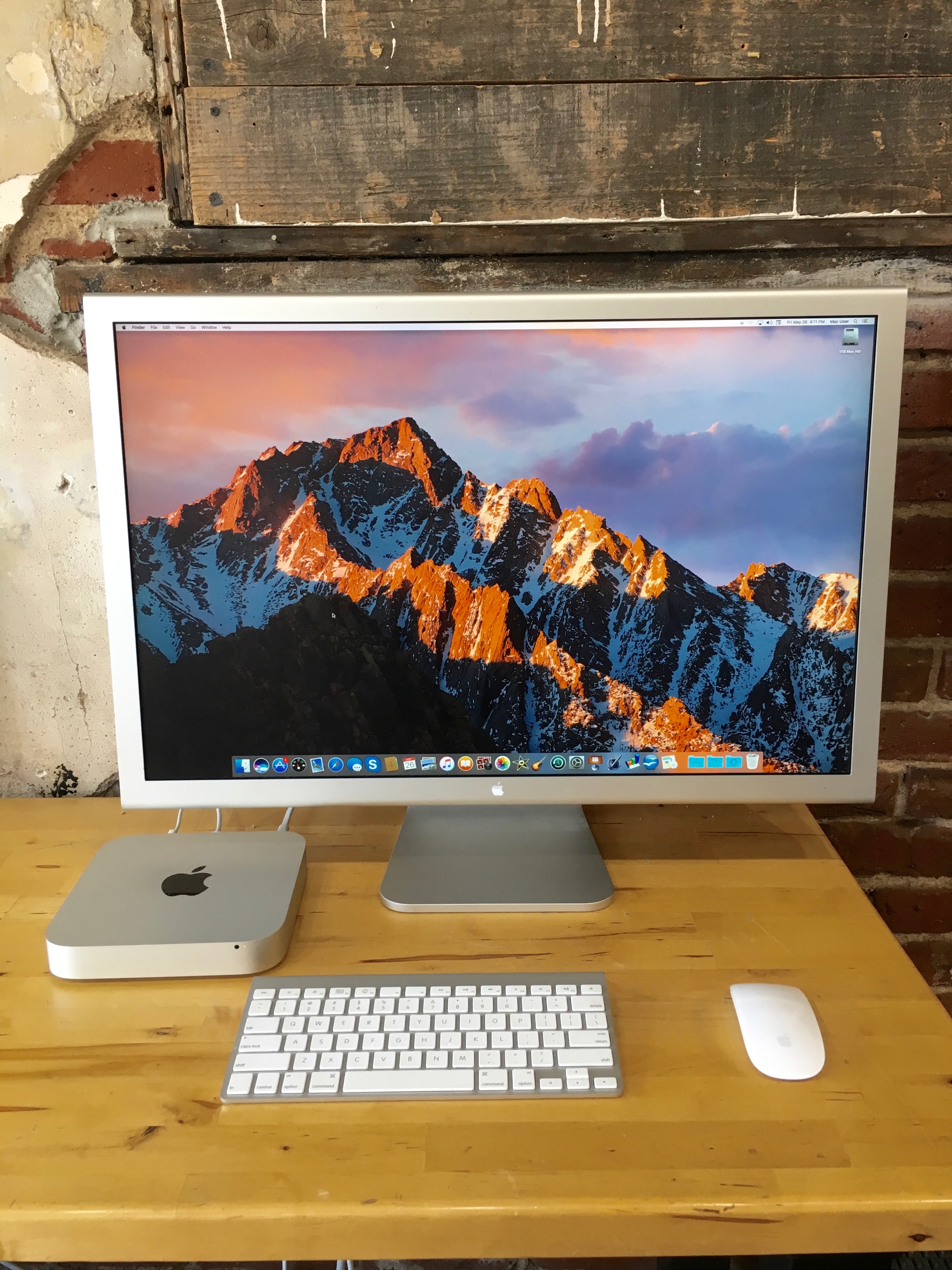 monitors for mac mini 2014